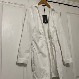 White ruched waist detail plunge shirt dress